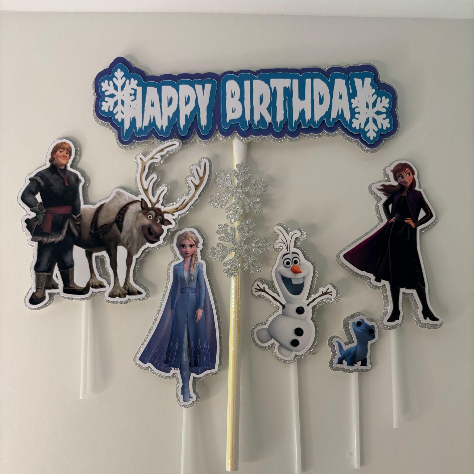 Frozen Taartdecoratie in Lagen – afbeelding 3