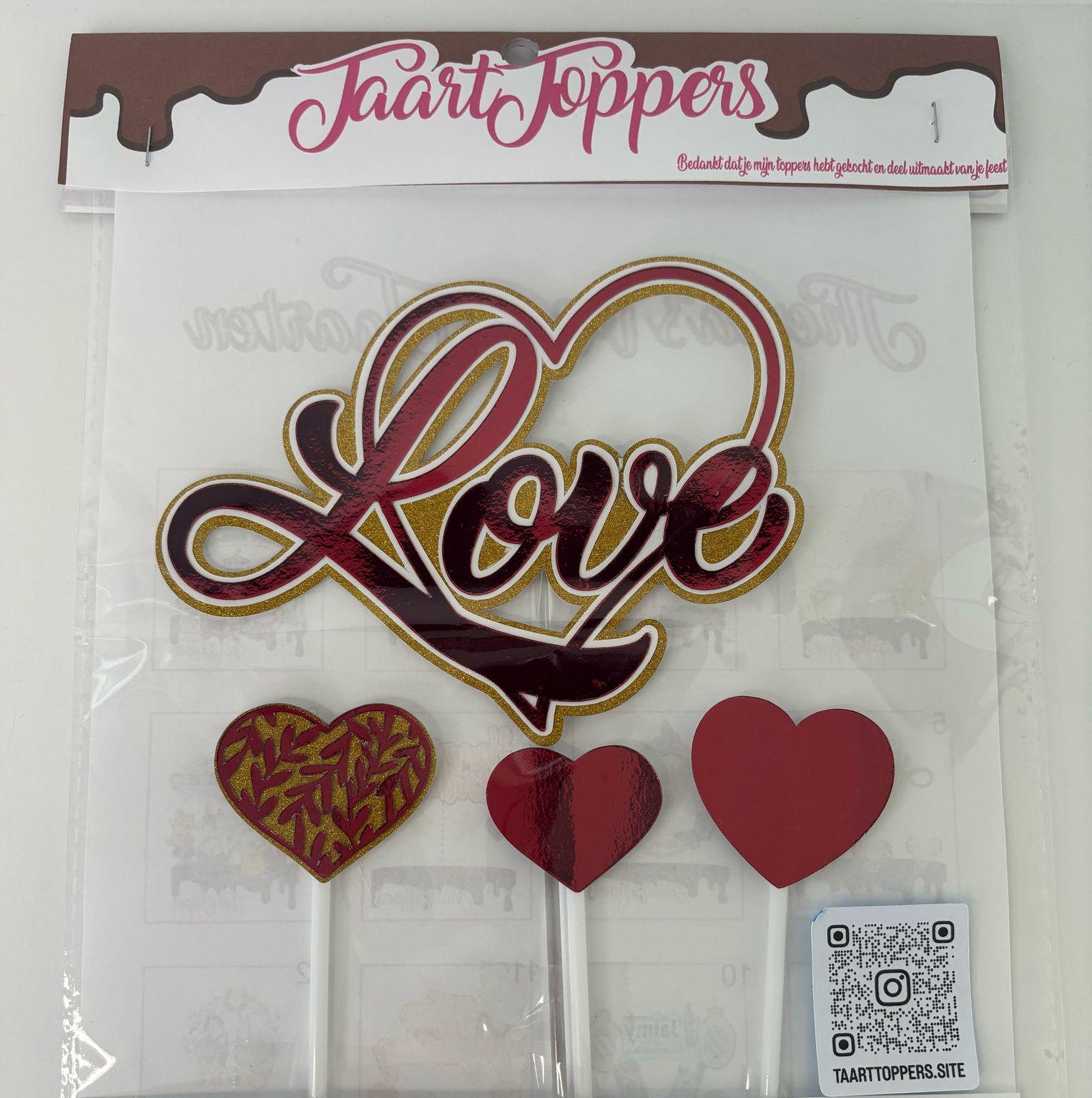 Love Cake Topper, love cake topper, romantic decoration, personalized topper, wedding cake, engagement party, love themed cake, topo de bolo