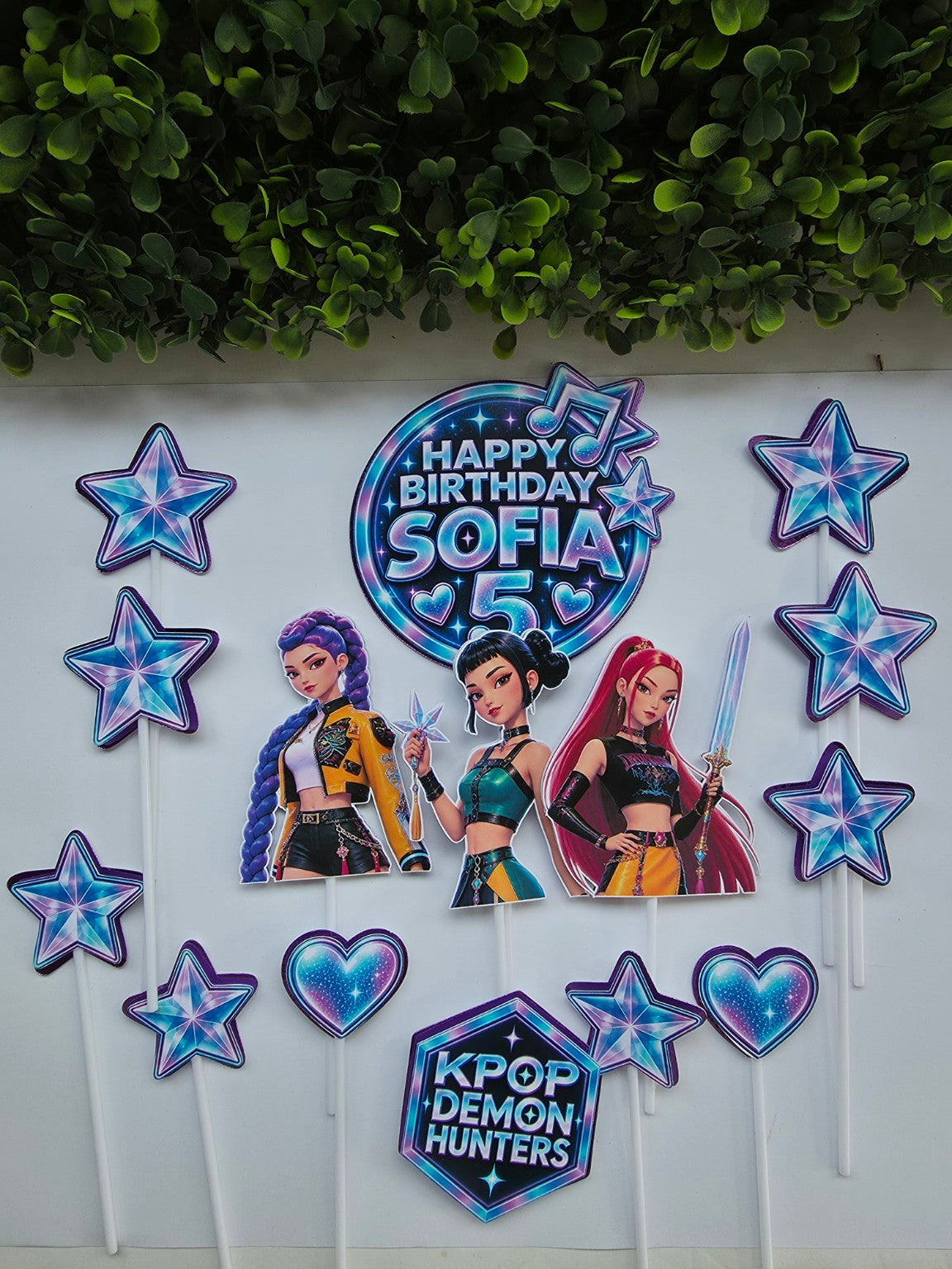 K-pop Demon Hunters taartdecoratie in lagen, 15 elementen, gepersonaliseerd voorbeeld Sofia 5