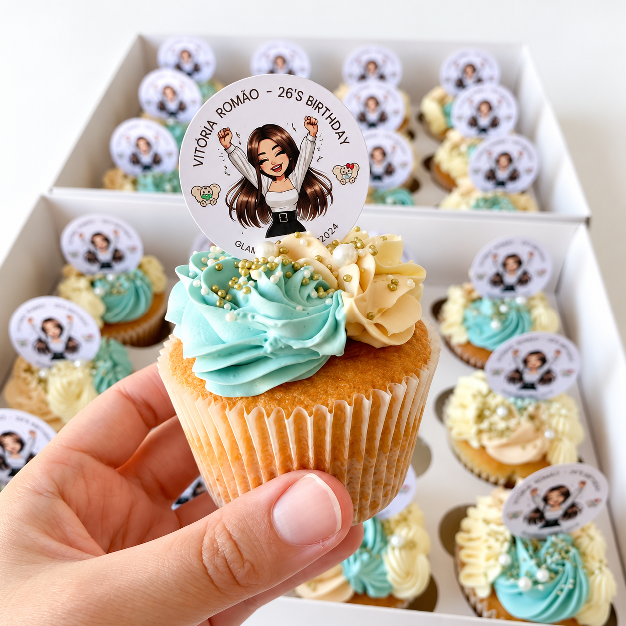 Mini toppers verjaardag – gebruiksvoorbeeld, cupcakes niet inbegrepen