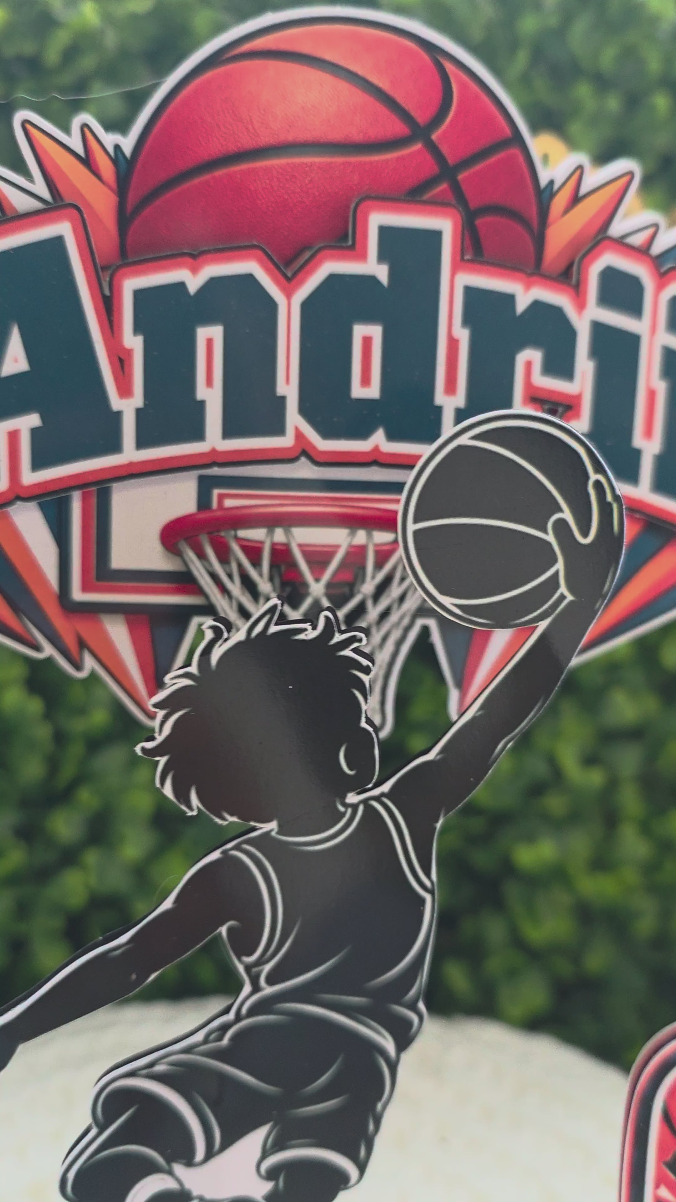 Video van de basketbal taartdecoratie met zeven elementen